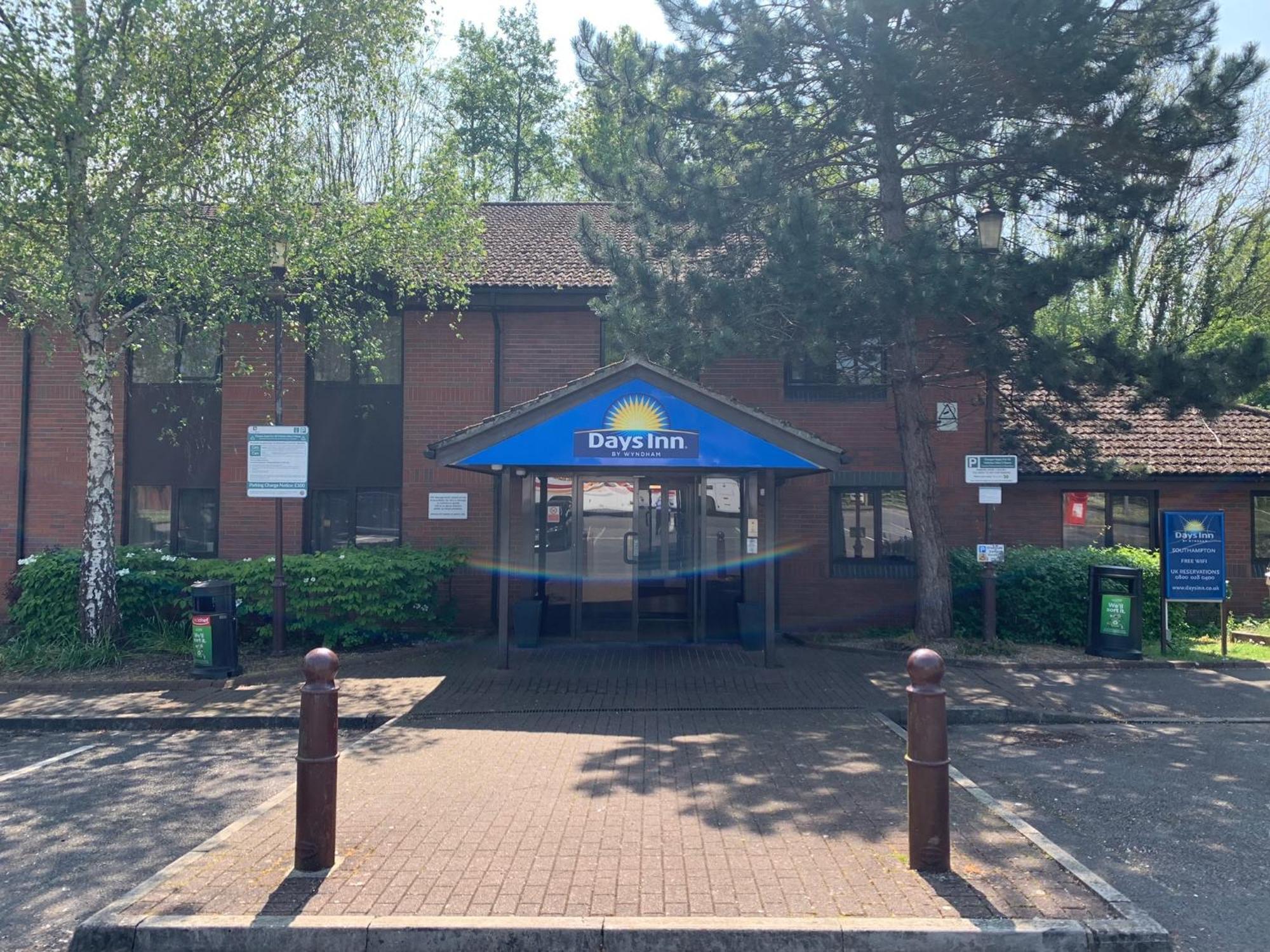 Days Inn Southampton Rownhams Chilworth  Exterior photo