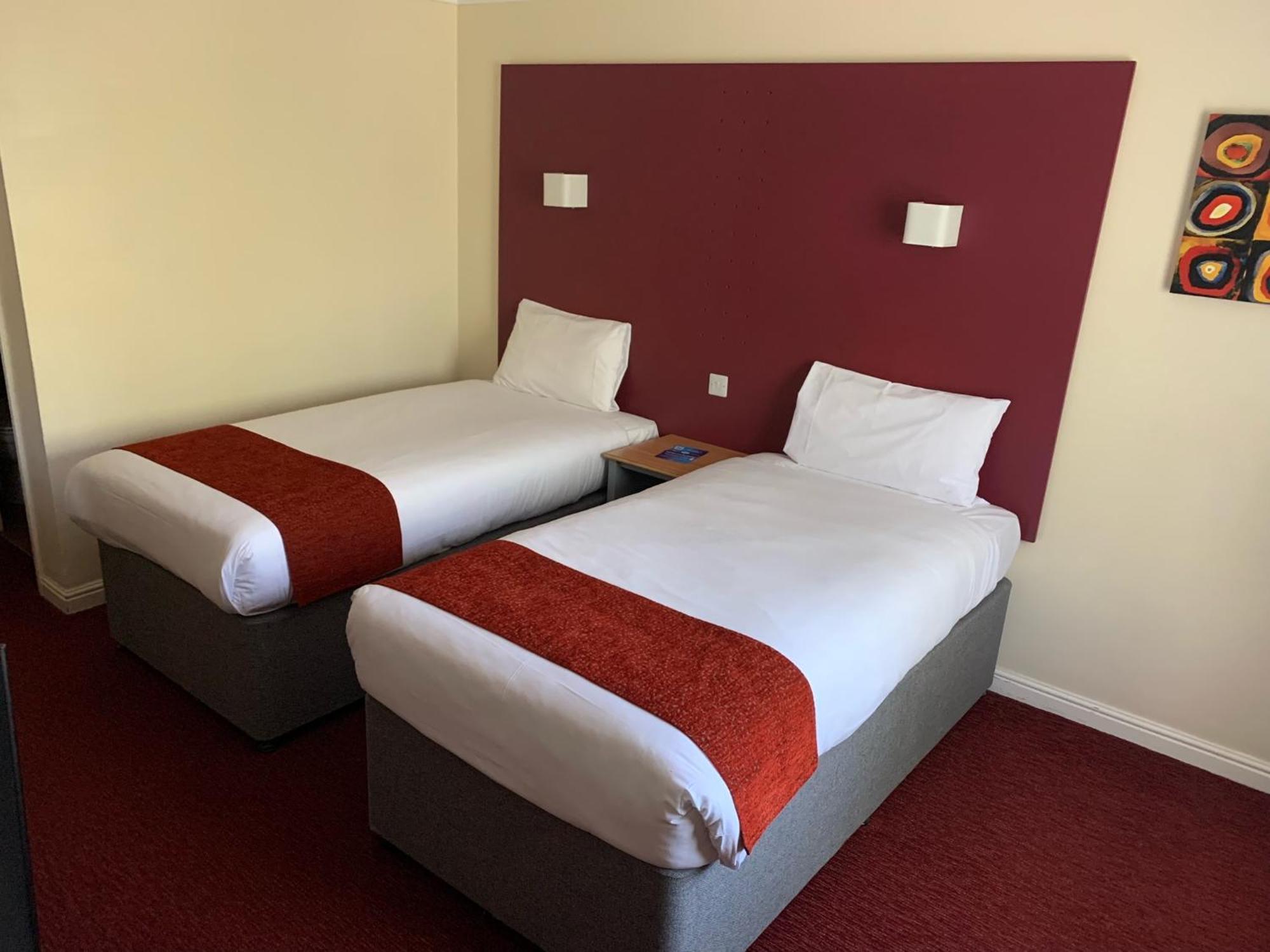 Days Inn Southampton Rownhams Chilworth  Room photo
